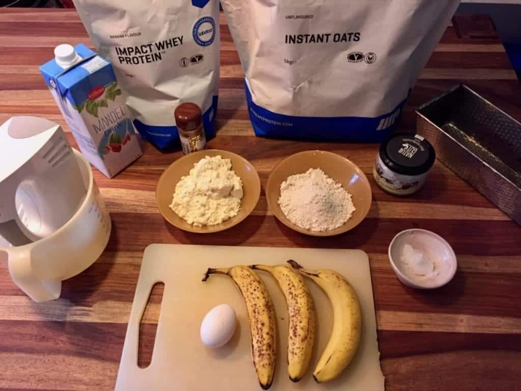 Zutaten für ein Protein Bananenbrot