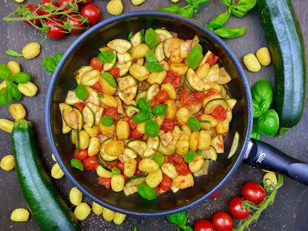 Gnocchi-Pfanne mit Gemüse 😋 Vegetarisches Gnocchi Rezept