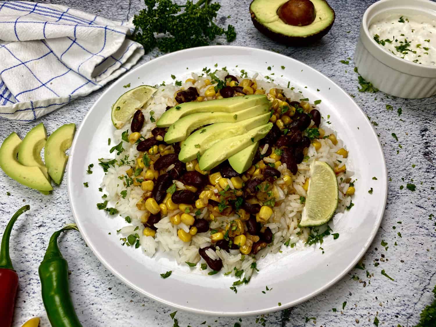 Chili sin Carne mit Reis - Reis mit gebackenen Bohnen &amp; Mais