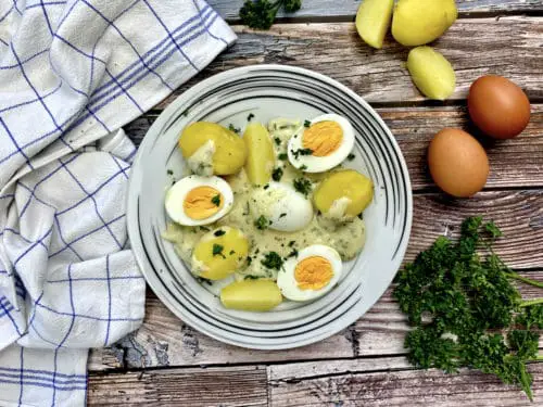 Eier in Senfsoße mit Kartoffeln - Gesunde Eier Rezepte