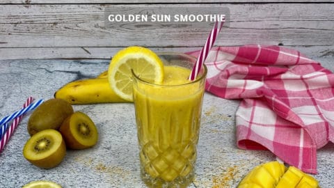 Golden Sun Smoothie - Fruchtiger Kurkuma-Smoothie mit Kiwi, Banane und Mango