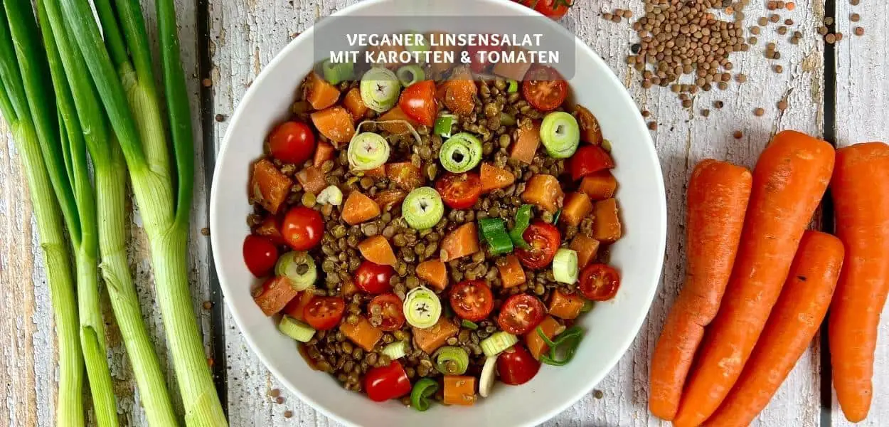 Veganer-Linsensalat-mit-Karotten-und-Tomaten