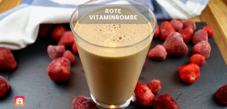 Rote Vitaminbombe - Gesunder Erdbeer Smoothie 🍓