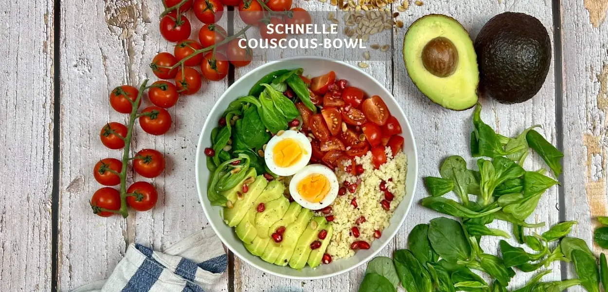 Schnelle Couscous-Bowl mit Avocado und Tomaten