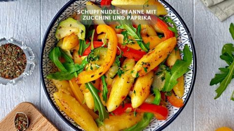 Schnelle Schupfnudel-Pfanne mit Zucchini und Paprika