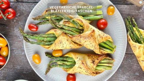 Vegetarische Spargel-Blätterteig-Taschen - Fingerfood Rezept