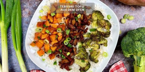 Teriyaki Tofu aus dem Ofen mit Brokkoli und Süßkartoffeln